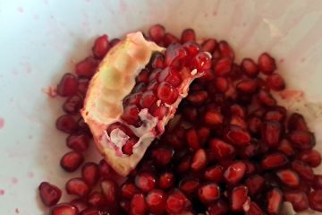 Granatno jabolko lahko uspeva tudi v stanovanju – tako vzgojite drevo kar ob oknu