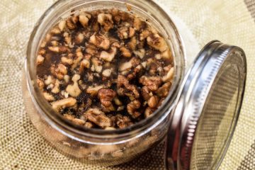 Oreh z medom – naravna moč, ki krepi telo in duha