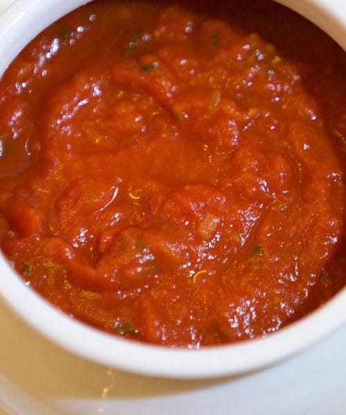 Če vam moka v omaki naredi grudice, popravite z enim babičinim trikom