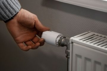 Zakaj radiatorji ropotajo in kako to rešiti brez mojstra?