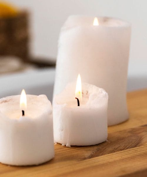 Tako boste očistili madeže voska po noči čarovnic brez dragega čistila