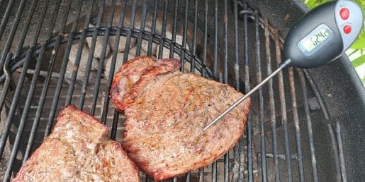 Mnogi delajo to napako pri pečenju mesa – rezultat je suh krožnik