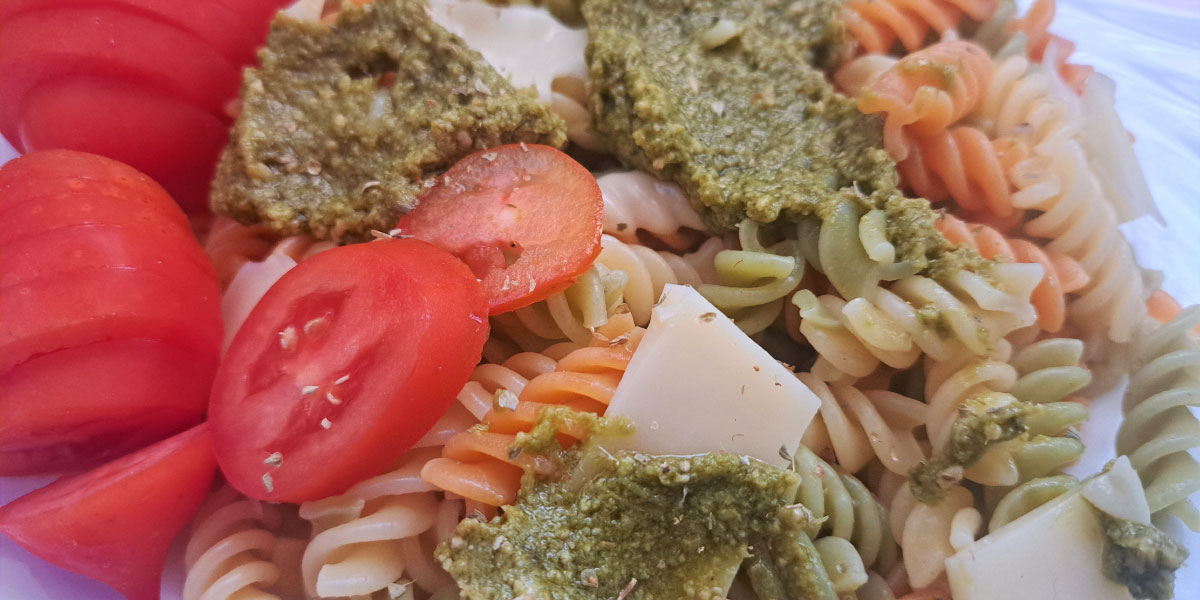 Testenine, pesto, bazilika