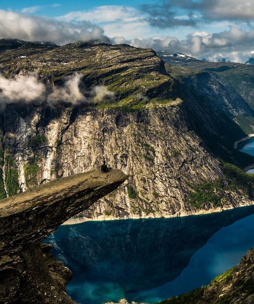 To je Trolltunga, norveški balkon nad prepadom