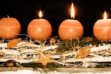 To je skrivnost, zaradi katere adventni venček zdrži lepo do božiča