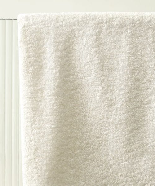 Trije preprosti triki, zaradi katerih so bele brisače kot nove