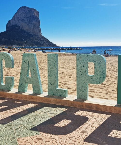 Calp ali Calpe? Zanimivo ozadje imena tega španskega mesta
