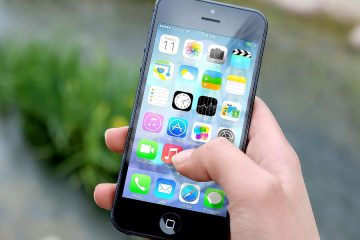 Tvoj palec vsak dan prepotuje skoraj štiristo metrov – resnica o “drsanju” po telefonu