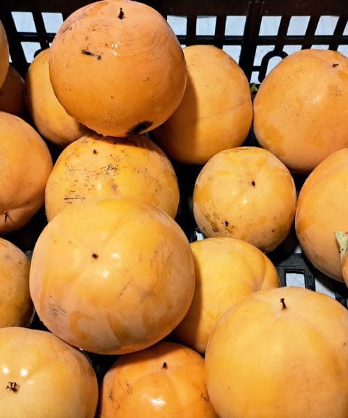 Ali je treba kakije olupiti pred sušenjem? Odgovor vas bo presenetil