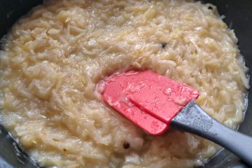 Kaj naj skuham danes: preprosta jed s kislim zeljem, ki vedno uspe