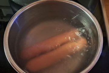 Kdaj so hrenovke zares kuhane? Preprosto pravilo, ki ga mnogi spregledajo