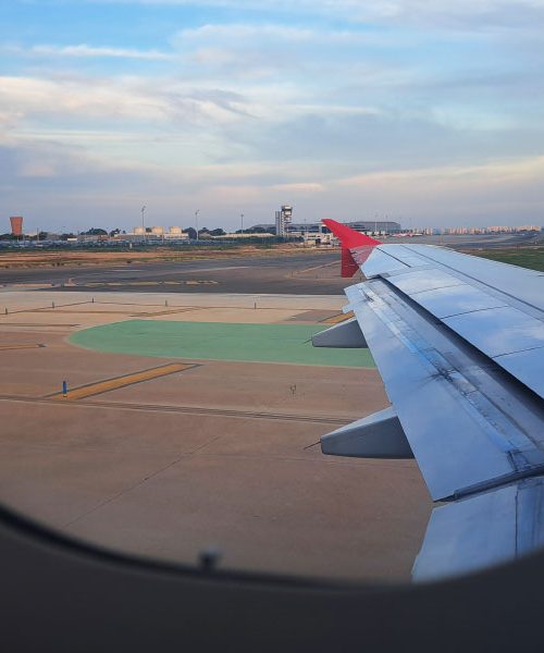 Sedem stvari, zaradi katerih boste po letenju pristali sveži, mirni in polni energije