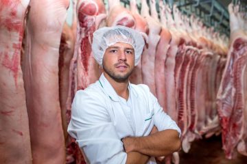 Največja napaka pri nakupu mesa po mnenju mesarjev