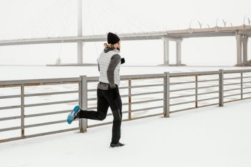 Najboljši nasveti za moške, ki pozimi po službi trenirajo na prostem