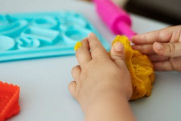 PlayDoh ustvarjalni svet, ki spodbuja domišljijo otrok in navduši starše