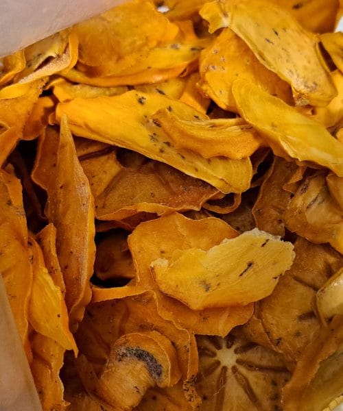 Kaj narediti s sušenim kakijem? Tu je 7 okusnih idej za vsak dan