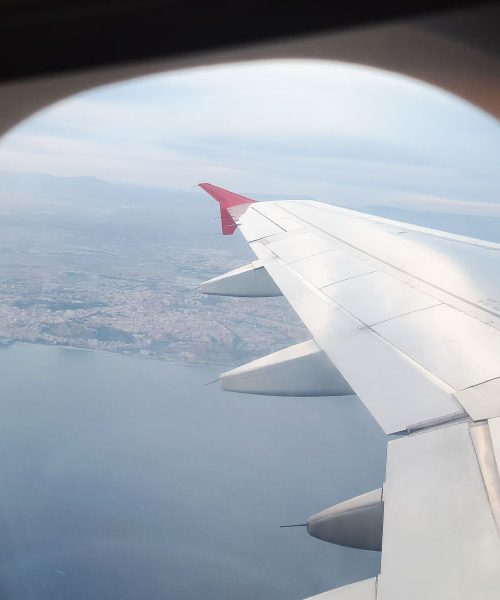 Kaj je sprožilo Airbusov izredni odpoklic letal in popravilo programske opreme?