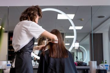 Barva las, ki vas bo takoj postarala za deset let