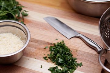 Vaša posoda vpliva na okus – skrivnost, ki jo poznajo le najboljši kuharji