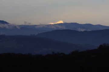 V Sloveniji obstajajo trije kraji, katerih ime je povezano s snegom