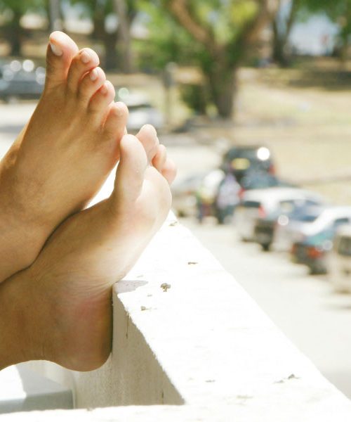 Znaki na stopalih, ki lahko razkrijejo pomembne spremembe v zdravju