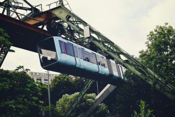 Nemško mesto, kjer vlaki vozijo po zraku: Wuppertal in prva viseča železnica na svetu