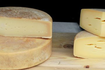 Strokovnjaki opozarjajo, da zamrzovanje sira skoraj nikoli ni dobra ideja