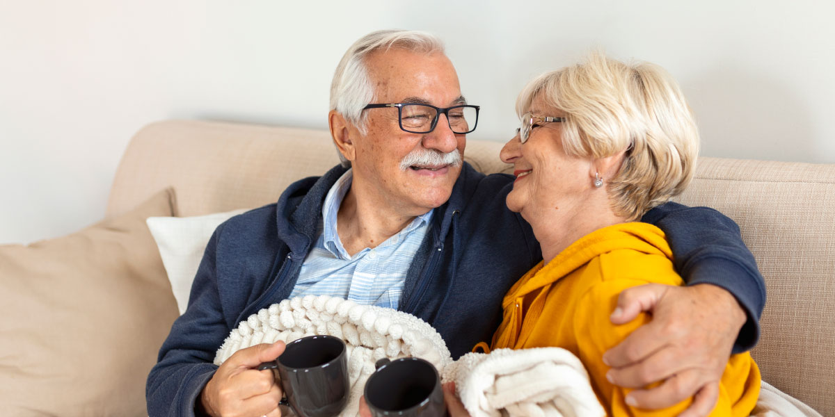 Upokojenca na kavču