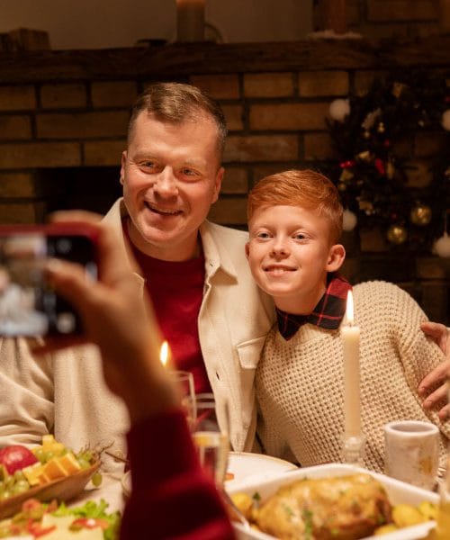 Ena stvar pri božični večerji, ki jo starejši opazijo prej kot vsi drugi