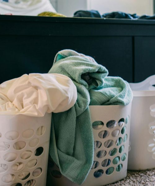 Zakaj se brisače pozimi sušijo počasneje – in majhen trik, ki ga poznajo le izkušeni