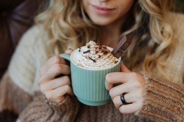 Pripravljate domačo vročo čokolado? Obvezno ji dodajte enega od teh skrivnih dodatkov