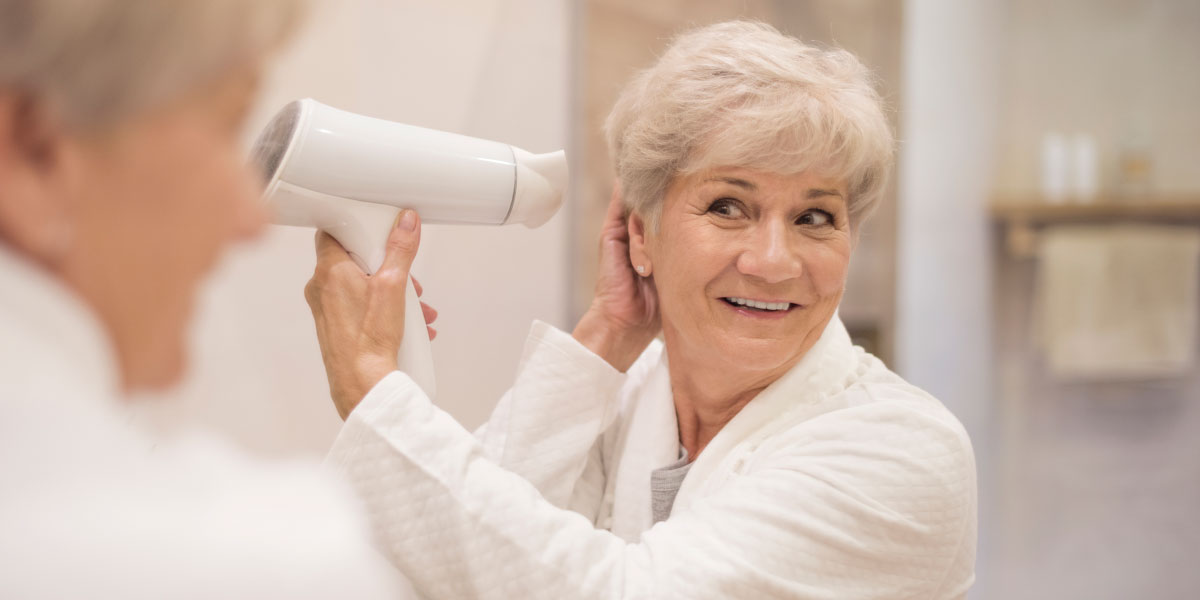 Kratke frizure po 60. letu, ki osvežijo videz in prinesejo več lahkotnosti