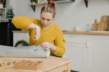 Dolgočasna opravila niso problem sama po sebi – problem je, kako se jih lotimo