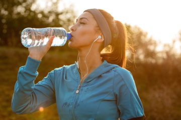 Najpogostejša napaka pri hidraciji, ki jo delajo tudi športniki