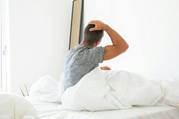 Preprosta jutranja navada, ki izboljša gibljivost in zmanjša togost v nekaj dneh