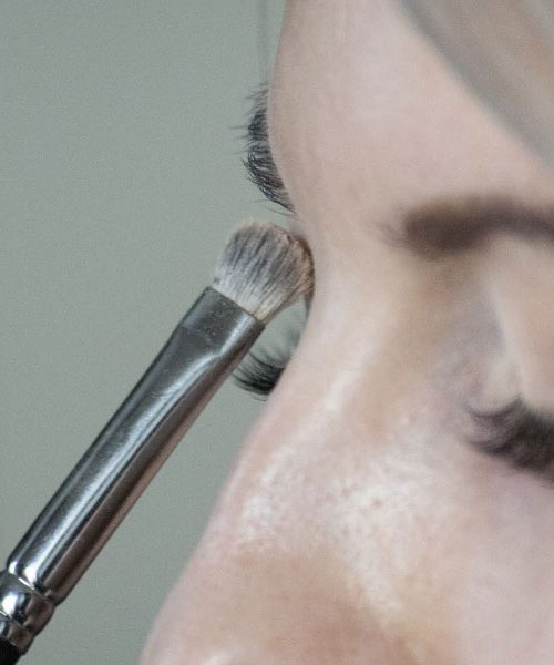 Velika napaka pri ličenju, ki doda 10 let videza – številne ženske jo delajo vsak dan