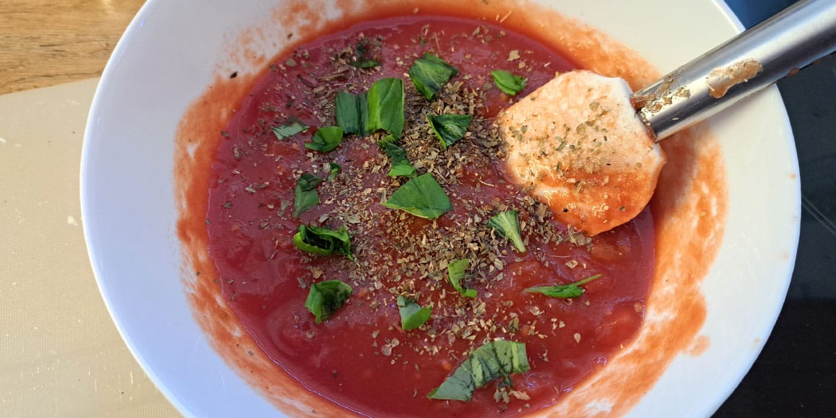 Paradižnikova omaka za pico