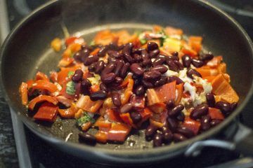 Preprost trik s fižolom, ki prepreči napenjanje