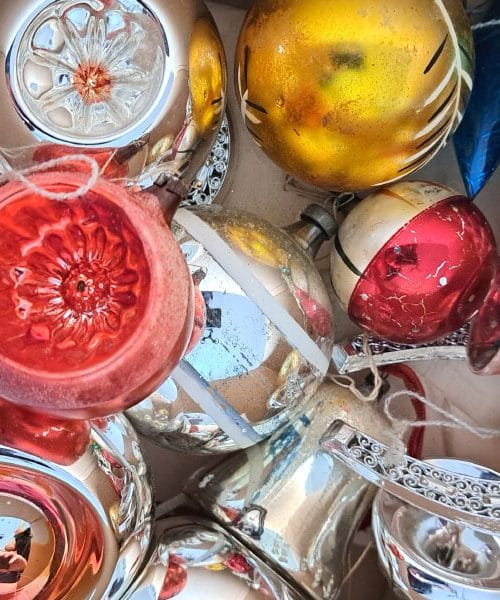 Starinski okraski za novoletno jelko, ki jih danes skoraj ne najdemo več