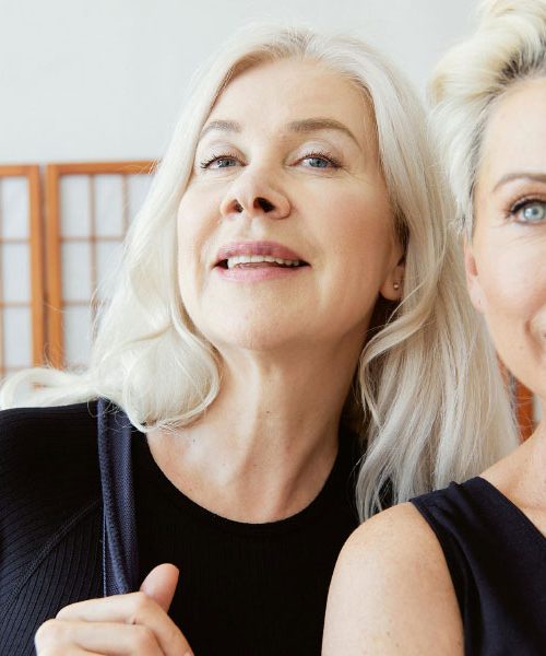 Zakaj ženske po 55. letu decembra drugače doživljajo konec leta