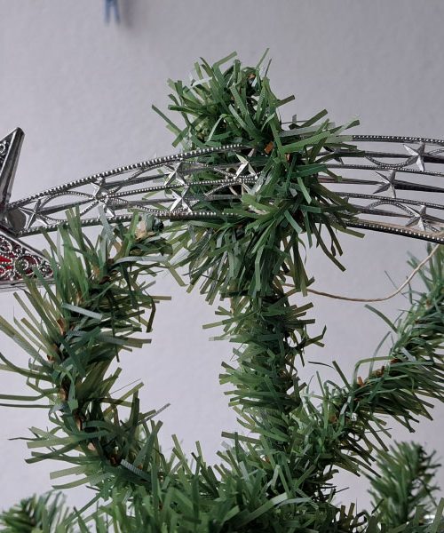 Zakaj so nekoč na vrh smreke postavljali zvezdo – pomen, ki ga danes skoraj ne poznamo