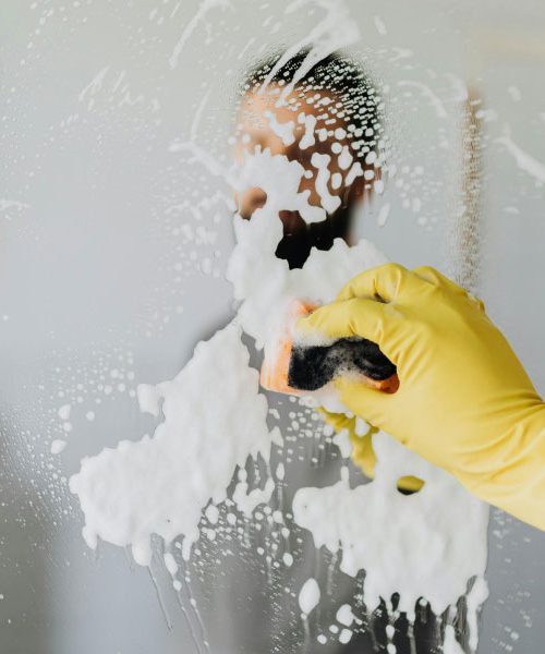 Ena stvar v kopalnici, ki bi jo morali očistiti vsako soboto