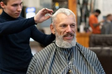 Zakaj so moški po 60. letu bolj umirjeni – znanost ima odgovor