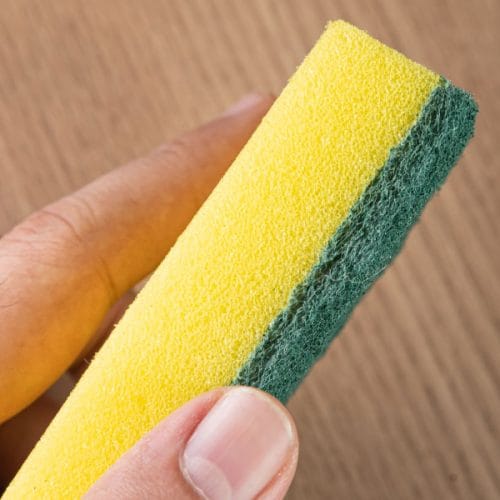 Kuhinjsko gobico uporabljate predolgo? To je znak, da jo morate zamenjati