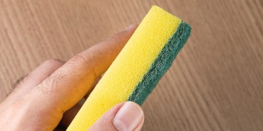 Kuhinjsko gobico uporabljate predolgo? To je znak, da jo morate zamenjati