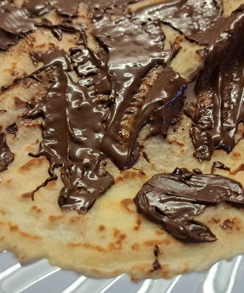 Najbolj priljubljeni namazi Slovencev na palačinkah – od sadja do čokolade