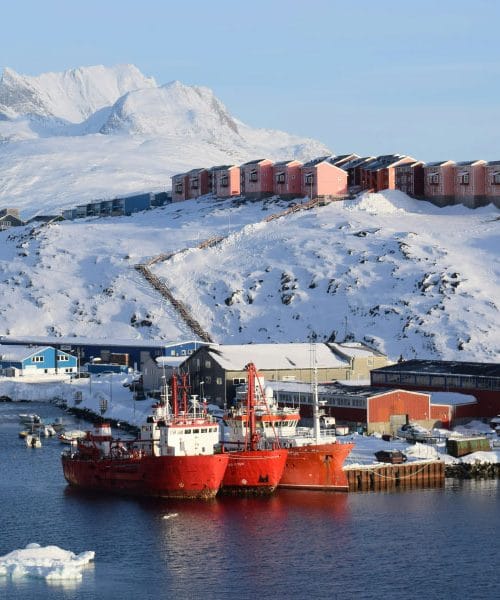 Grenlandija in Nuuk – kako živi prestolnica na robu Arktike?