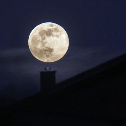 Polna luna maj 2026: maj bo zaznamoval kar dva ščipa