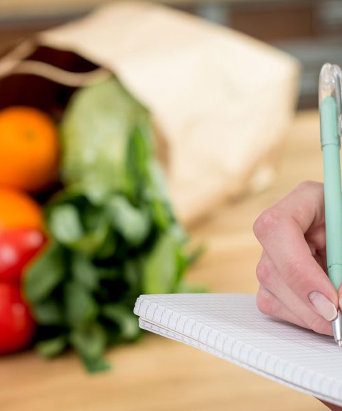 Januar se izteka: kako s preprostim pregledom shrambe prihraniti 50 evrov