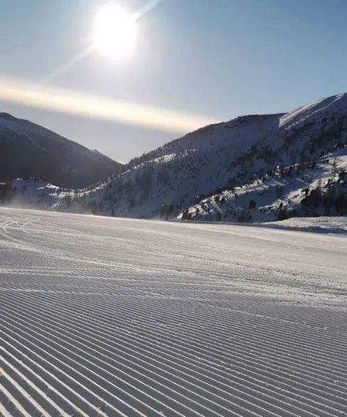 To je najboljša ura, da začnete s smučanjem na smučišču